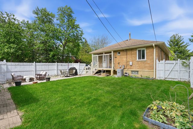 15000 Avers Avenue, Midlothian, IL 60445