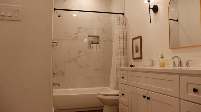 3824 Fulton Street 112, Houston, TX 77009