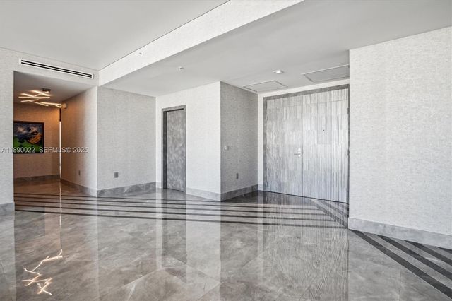 330 Sunny Isles Boulevard 5UPH04, Sunny Isles Beach, FL 33160