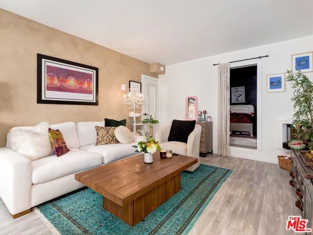 8155 Manitoba Street 12, Playa Del Rey (los Angeles), CA 90293