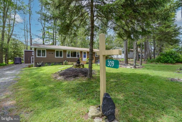 309 CARIBOU DR, Pocono Lake, PA 18347