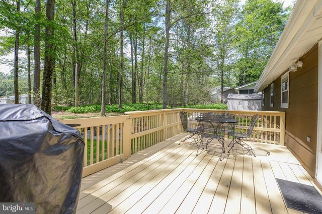 309 CARIBOU DR, Pocono Lake, PA 18347