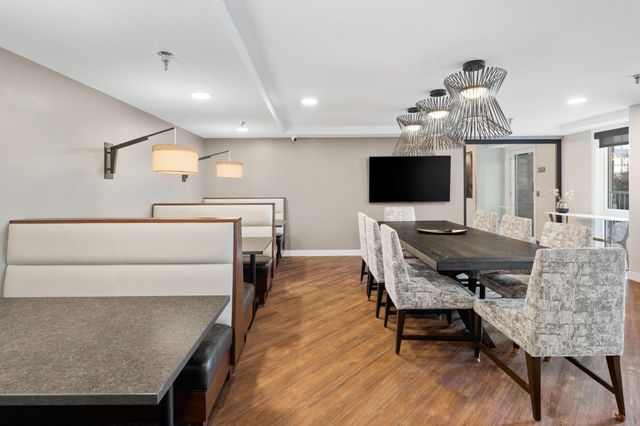 433 S 7th St 1609, Minneapolis, MN 55415