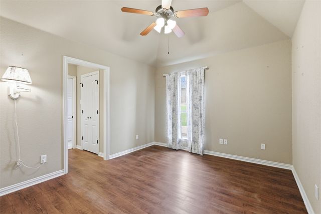6900 Breezy Bluff Court, Fort Worth, TX 76126