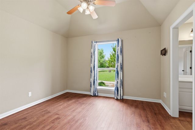 6900 Breezy Bluff Court, Fort Worth, TX 76126