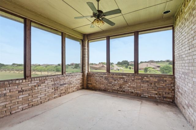 6900 Breezy Bluff Court, Fort Worth, TX 76126