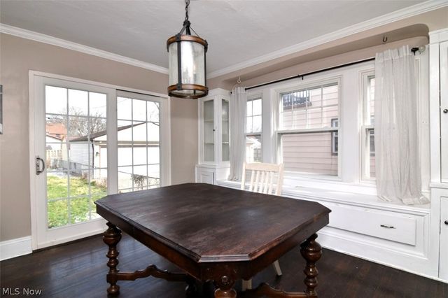 16412 Elsienna Avenue, Cleveland, OH 44135