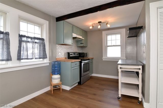 16412 Elsienna Avenue, Cleveland, OH 44135