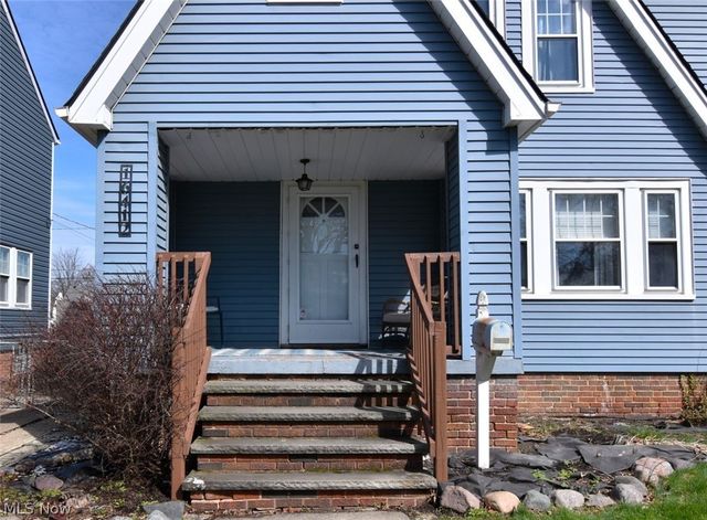 16412 Elsienna Avenue, Cleveland, OH 44135