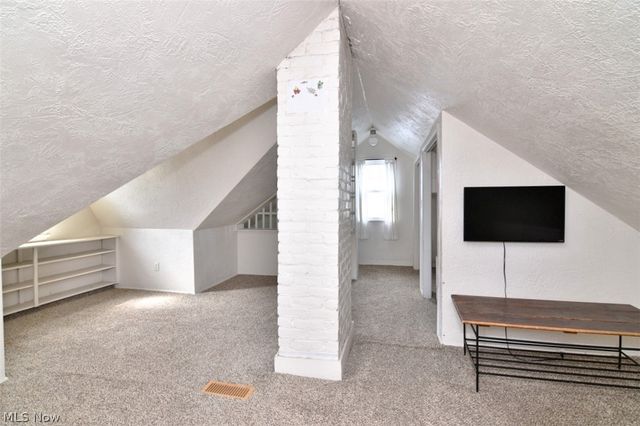 16412 Elsienna Avenue, Cleveland, OH 44135