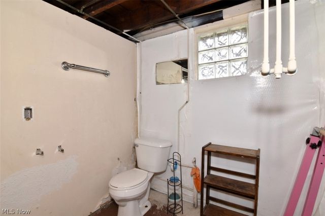 16412 Elsienna Avenue, Cleveland, OH 44135