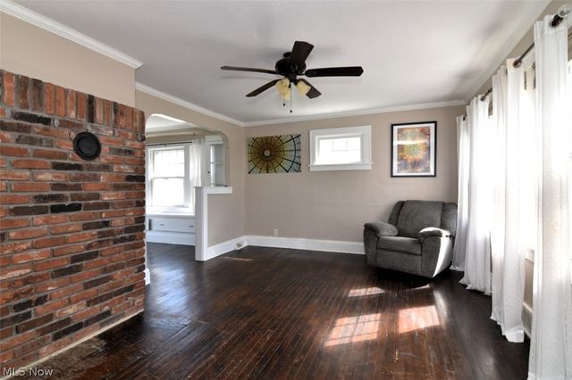 16412 Elsienna Avenue, Cleveland, OH 44135