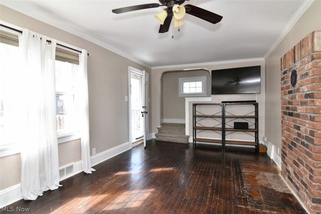 16412 Elsienna Avenue, Cleveland, OH 44135