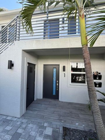 3805 S OLIVE Avenue 1, West Palm Beach, FL 33405