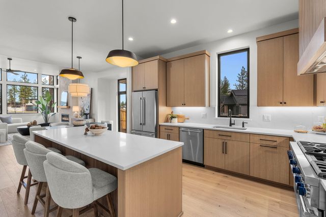 62552 NW Woodsman Loop, Bend, OR 97703