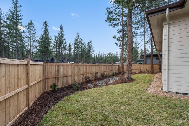 62552 NW Woodsman Loop, Bend, OR 97703