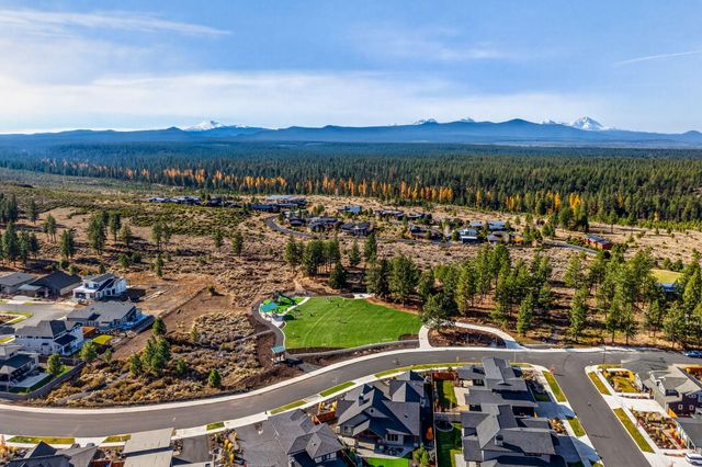 62552 NW Woodsman Loop, Bend, OR 97703