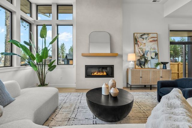 62552 NW Woodsman Loop, Bend, OR 97703