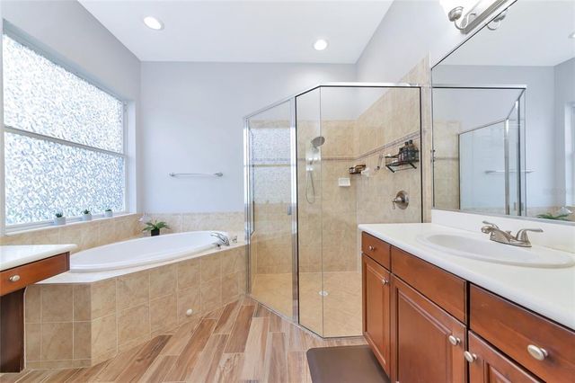 6845 74TH STREET CIRCLE E, Bradenton, FL 34203