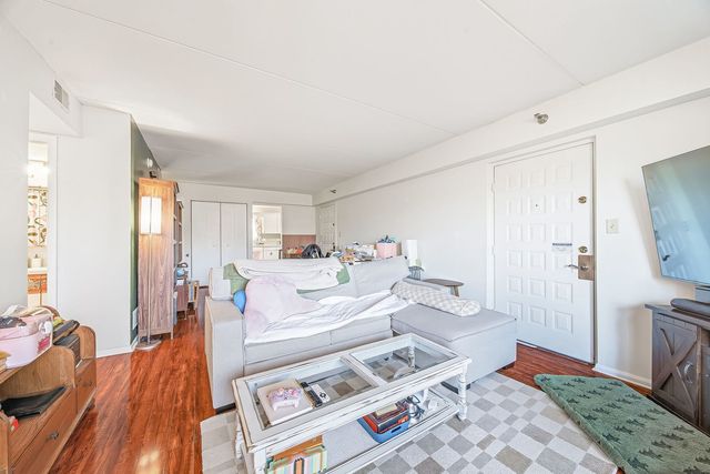 5980 Lake Bluff Drive 202, Tinley Park, IL 60477