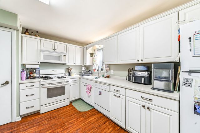 5980 Lake Bluff Drive 202, Tinley Park, IL 60477