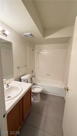 7570 FLAMINGO Road 101, Las Vegas, NV 89147