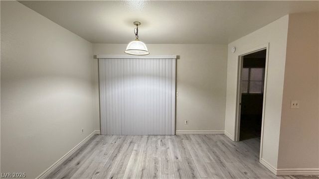 7570 FLAMINGO Road 101, Las Vegas, NV 89147