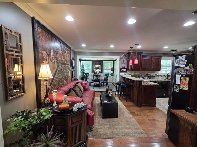 116 Camelot Dr, Gaffney, SC 29341