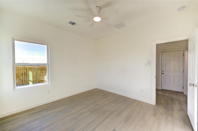 500 Road 5822, Cleveland, TX 77327