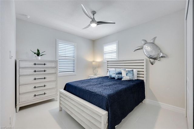 273 Indies DR E # 202, Naples, FL 34114