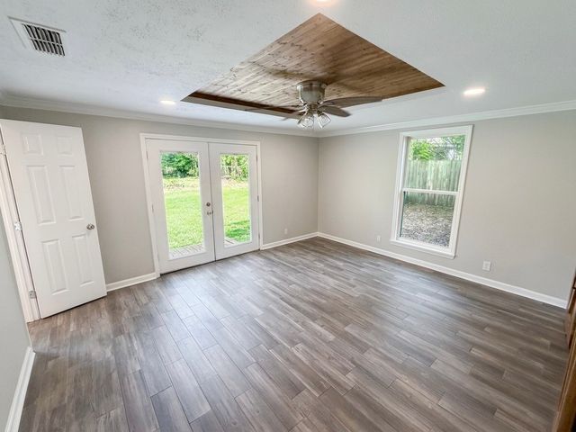 8942 Dakota Huse Lane, Greenwood, LA 71033