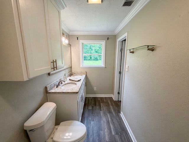8942 Dakota Huse Lane, Greenwood, LA 71033