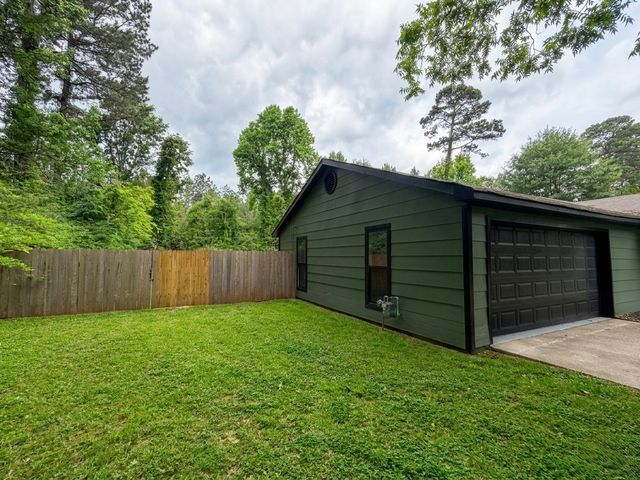 8942 Dakota Huse Lane, Greenwood, LA 71033