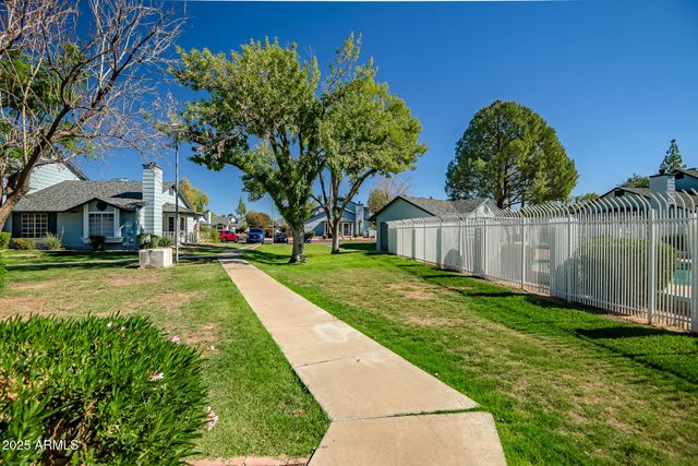 10100 N 89TH Avenue 66, Peoria, AZ 85345