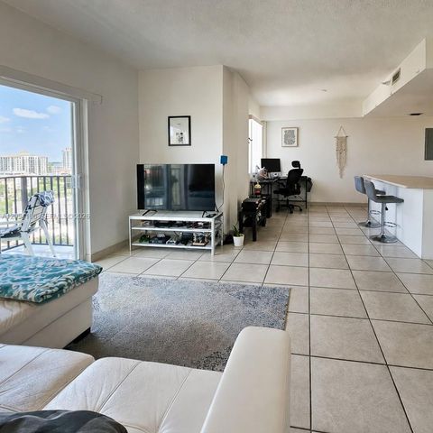 1627 SW 37th Avenue 802, Miami, FL 33145