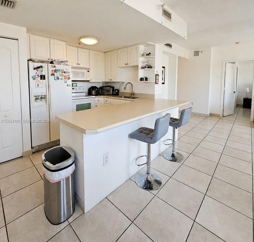1627 SW 37th Avenue 802, Miami, FL 33145