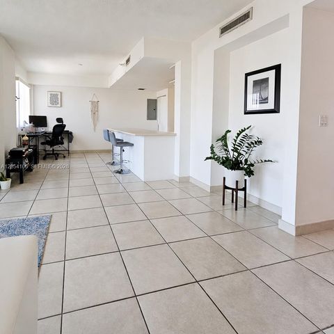 1627 SW 37th Avenue 802, Miami, FL 33145