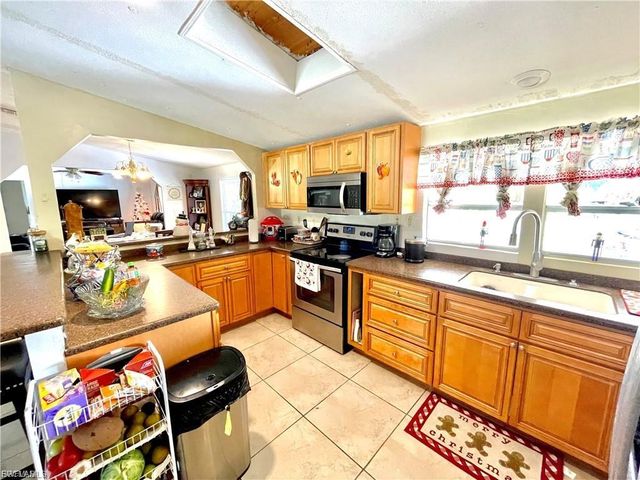 270 G RD, Labelle, FL 33935