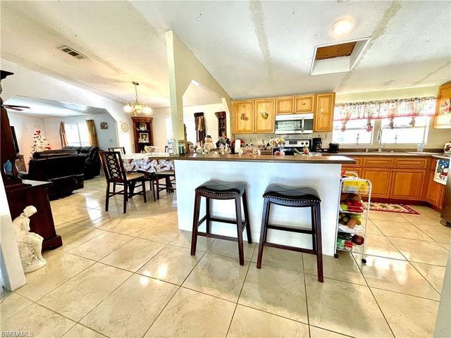 270 G RD, Labelle, FL 33935