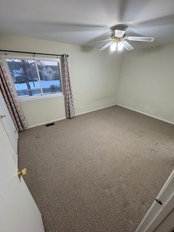 448 Ferndale Court, Buffalo Grove, IL 60089