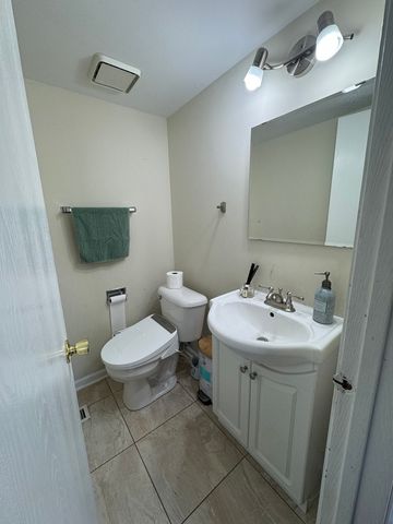 448 Ferndale Court, Buffalo Grove, IL 60089