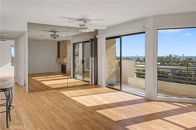 280 Cagney Lane 207, Newport Beach, CA 92663