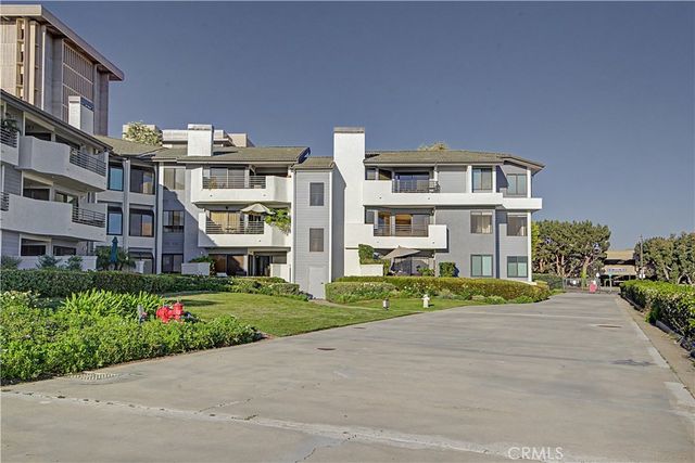 280 Cagney Lane 207, Newport Beach, CA 92663