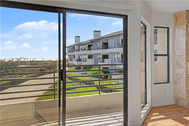 280 Cagney Lane 207, Newport Beach, CA 92663