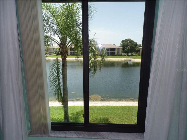 4016 OAKVIEW DRIVE J8, Punta Gorda, FL 33980