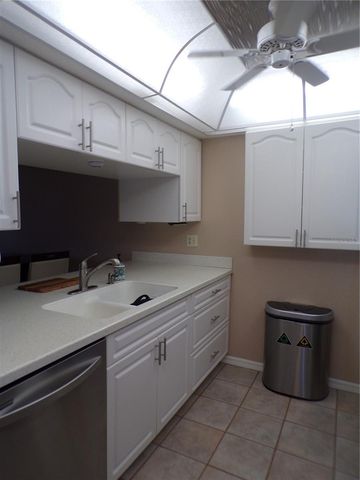 4016 OAKVIEW DRIVE J8, Punta Gorda, FL 33980