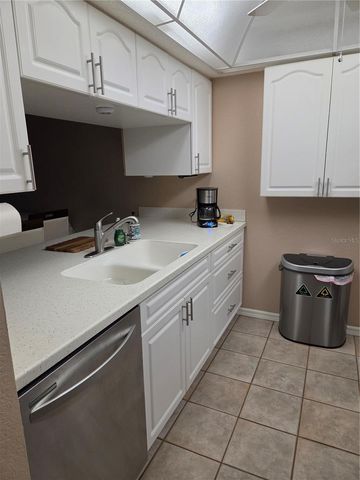 4016 OAKVIEW DRIVE J8, Punta Gorda, FL 33980