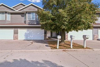 3845 37th Avenue SW B, Cedar Rapids, IA 52404