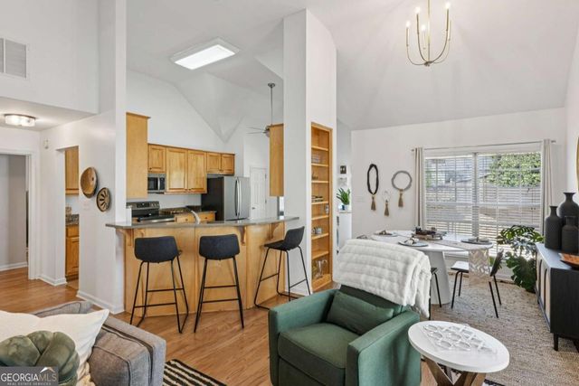 135 St Albans Way, Peachtree City, GA 30269