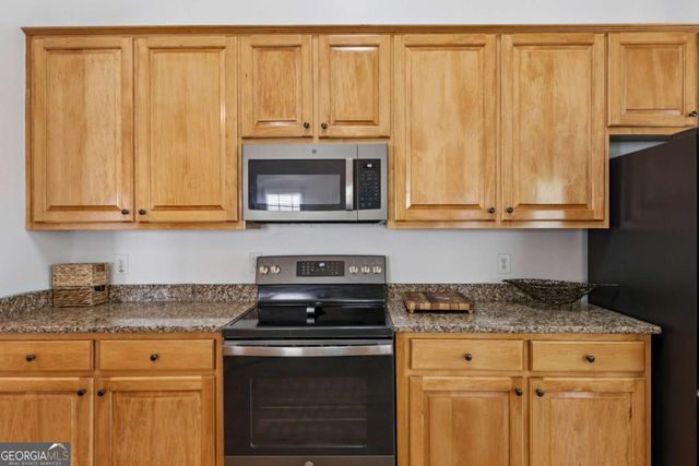 135 St Albans Way, Peachtree City, GA 30269